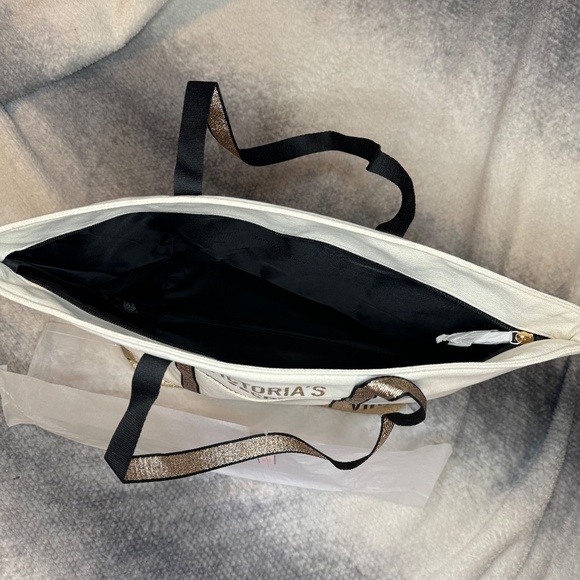 Victoria's Secret Tote Bag - Picture 5 of 7